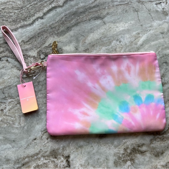 Stoney Clover Lane Pouch - Picture 1 of 4